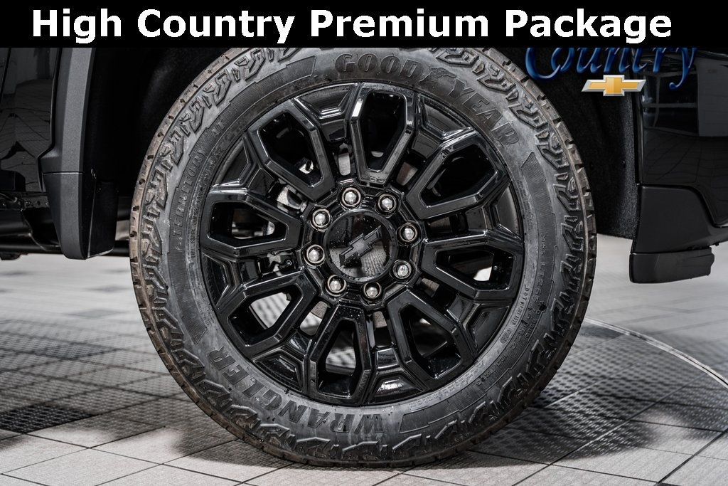 2024 Chevrolet Silverado 2500HD 4WD Crew Cab 159" High Country - 22445691 - 17