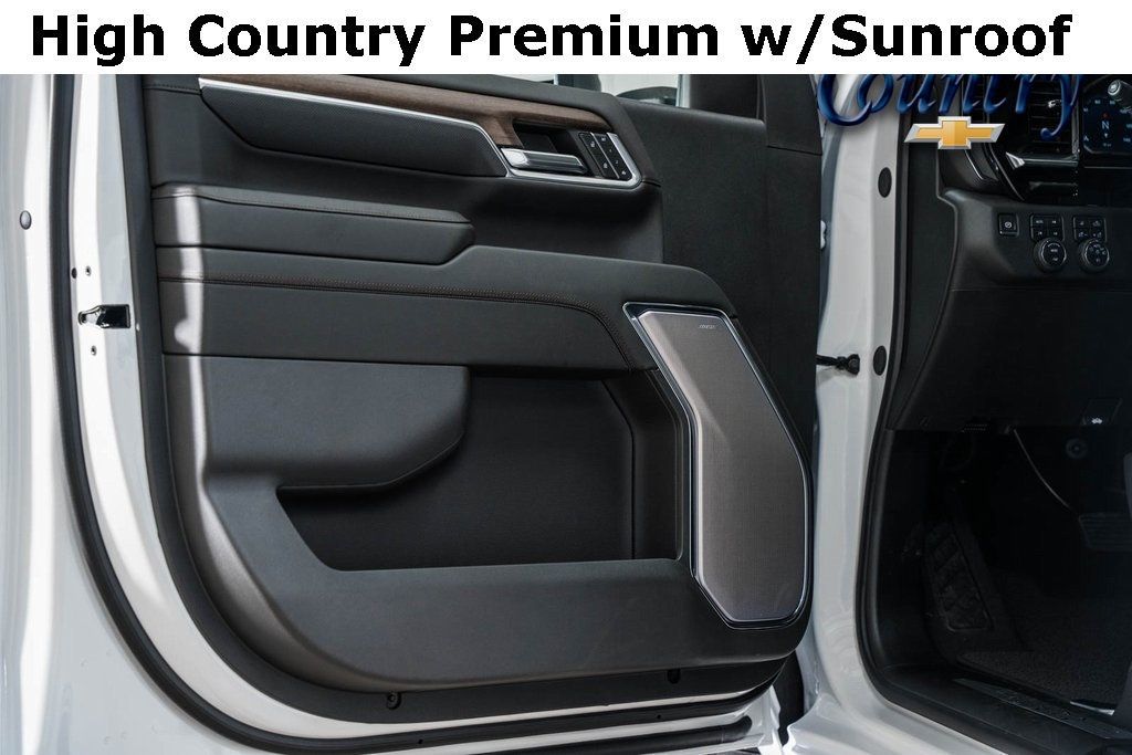 2024 Chevrolet Silverado 2500HD 4WD Crew Cab 159" High Country - 22488779 - 50