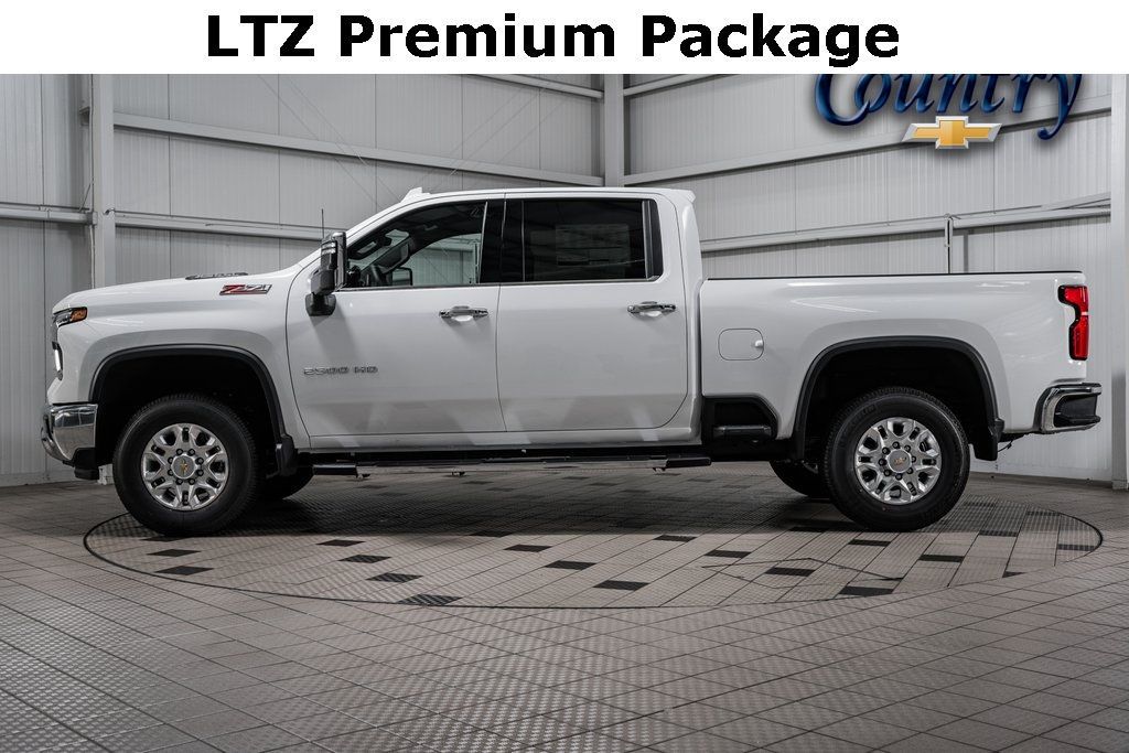 2024 Chevrolet Silverado 2500HD 4WD Crew Cab 159" LTZ - 22488778 - 3