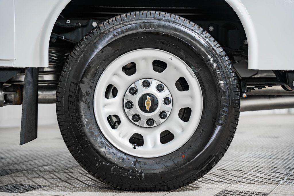 2024 Chevrolet Silverado 3500 HD WT - 22868297 - 16