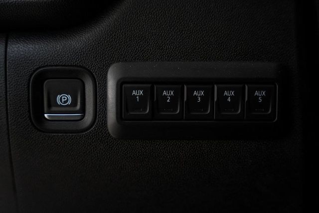 2024 Chevrolet Silverado 3500 HD WT - 22868297 - 39