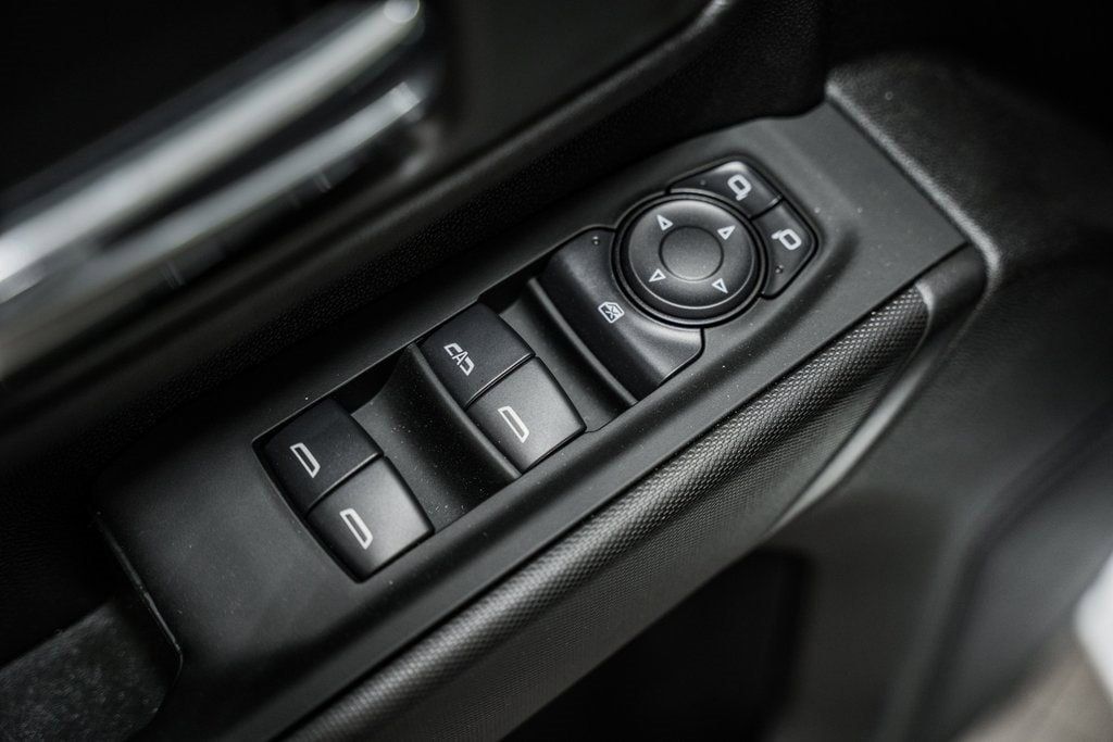 2024 Chevrolet Silverado 3500HD photo 32