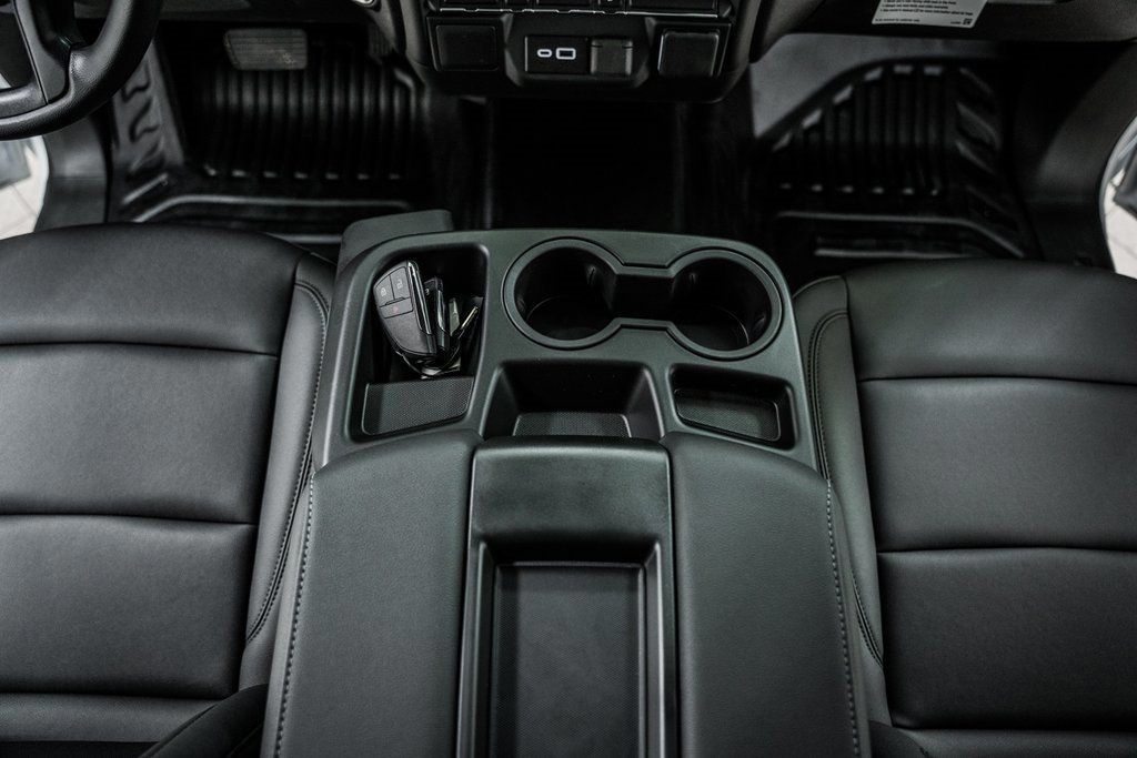2024 Chevrolet Silverado 3500 HD WT - 22931884 - 32