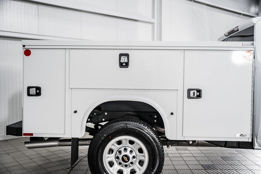 2024 Chevrolet Silverado 3500 HD WT - 22950594 - 16