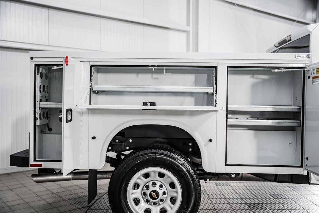 2024 Chevrolet Silverado 3500 HD WT - 22950594 - 17