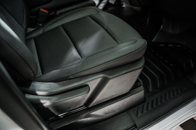 2024 Chevrolet Silverado 3500 HD WT - 22950594 - 32