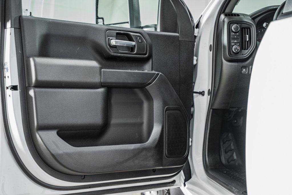 2024 Chevrolet Silverado 3500 HD WT - 22950594 - 34