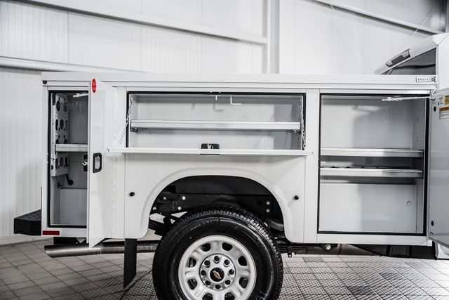 2024 Chevrolet Silverado 3500 HD WT - 22958670 - 17