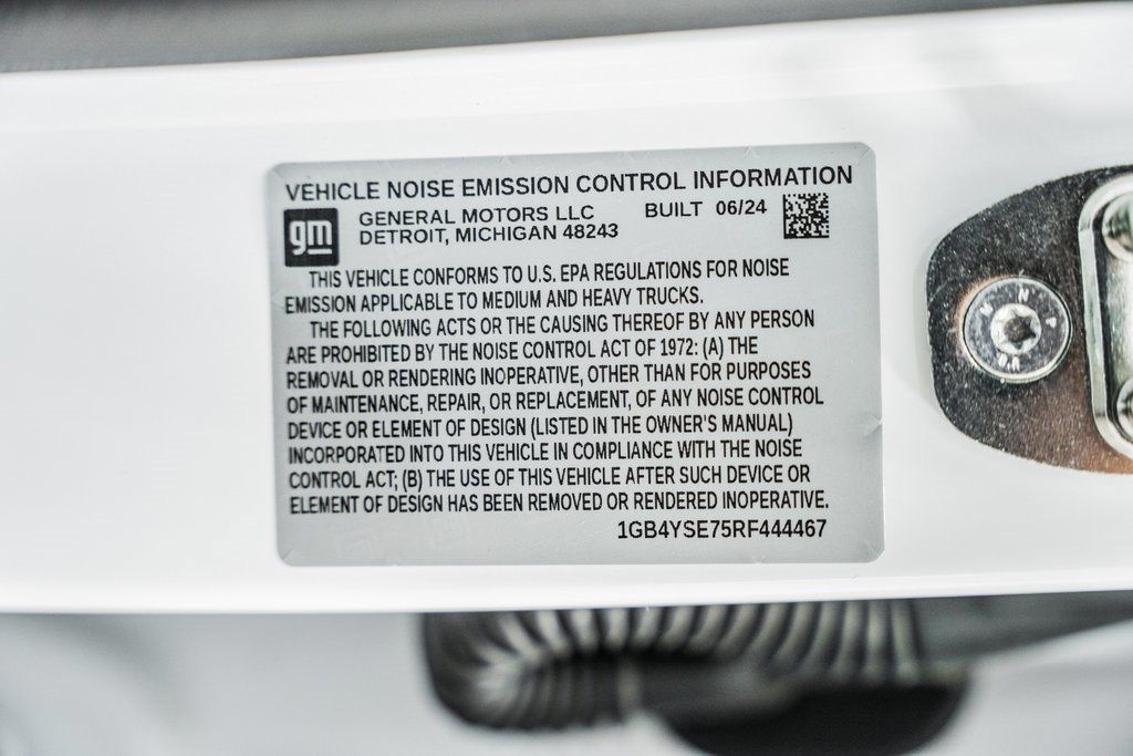 2024 Chevrolet Silverado 3500 HD WT - 22958671 - 43