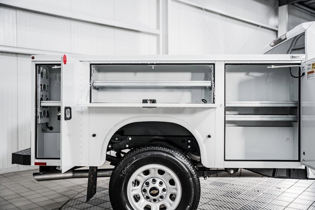 2024 Chevrolet Silverado 3500 HD WT - 22975761 - 17