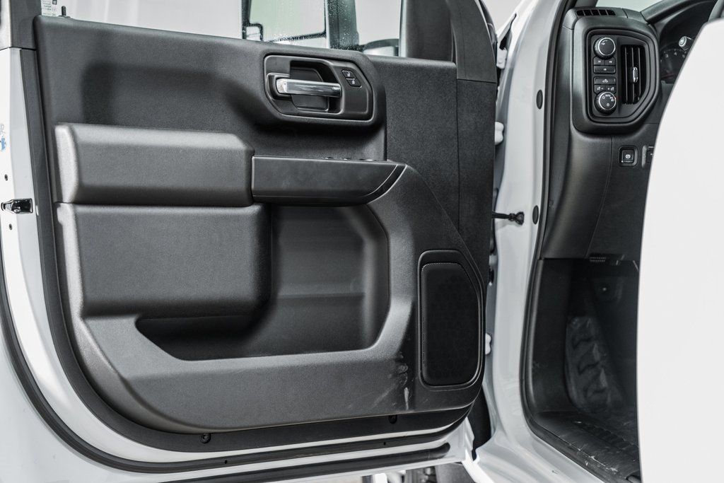 2024 Chevrolet Silverado 3500 HD WT - 22975761 - 35