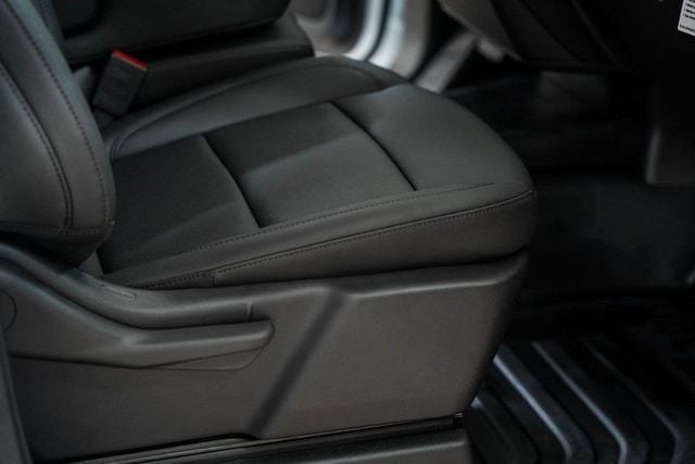 2024 Chevrolet Silverado 3500HD 4WD Double Cab 162" Work Truck - 22868301 - 29