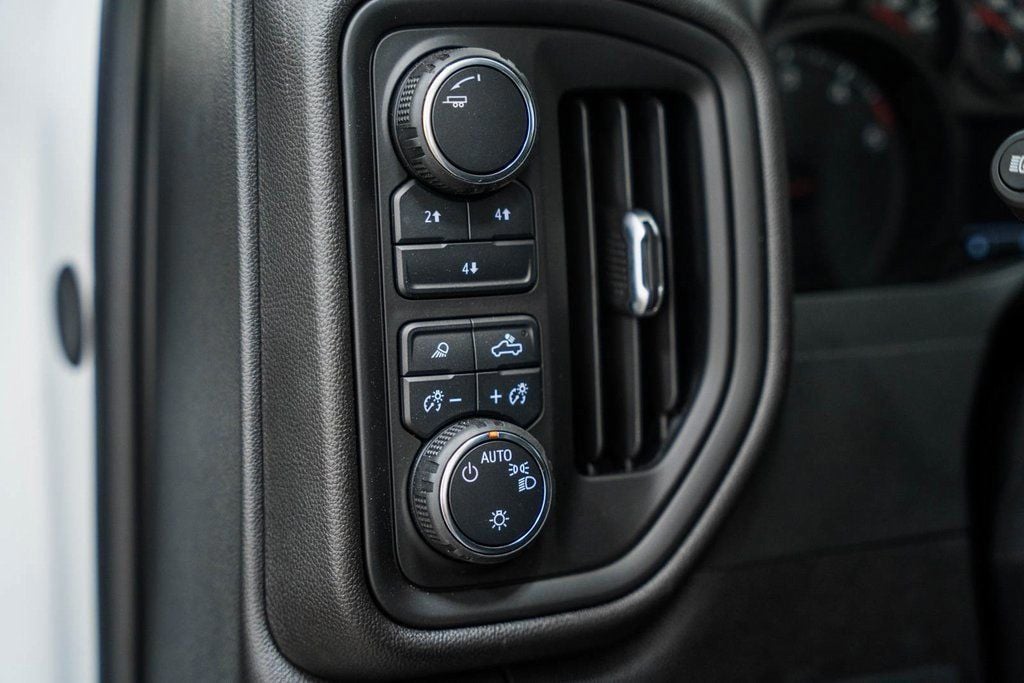 2024 Chevrolet Silverado 3500HD 4WD Double Cab 162" Work Truck - 22868301 - 35