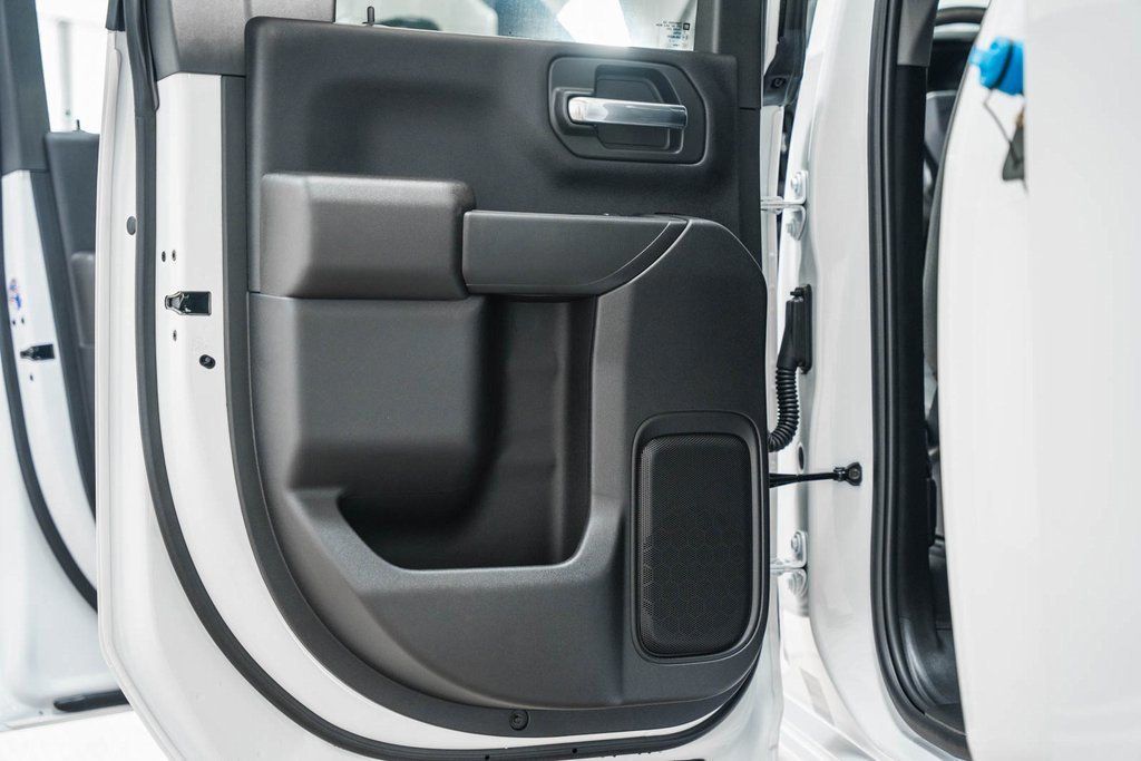 2024 Chevrolet Silverado 3500HD 4WD Double Cab 162" Work Truck - 22975760 - 31