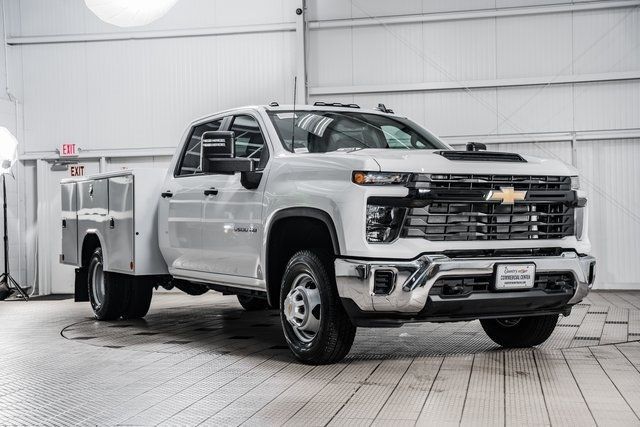 2024 Chevrolet Silverado 3500HD CC 3500HD CREW 4X4 DRW * 6.6 V8 * READING UTILITY - 22520416 - 0