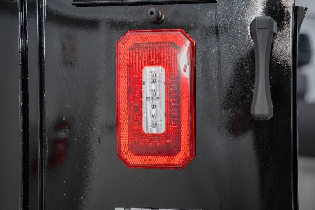 2024 Chevrolet Silverado 5500 HD Work Truck - 22868368 - 18