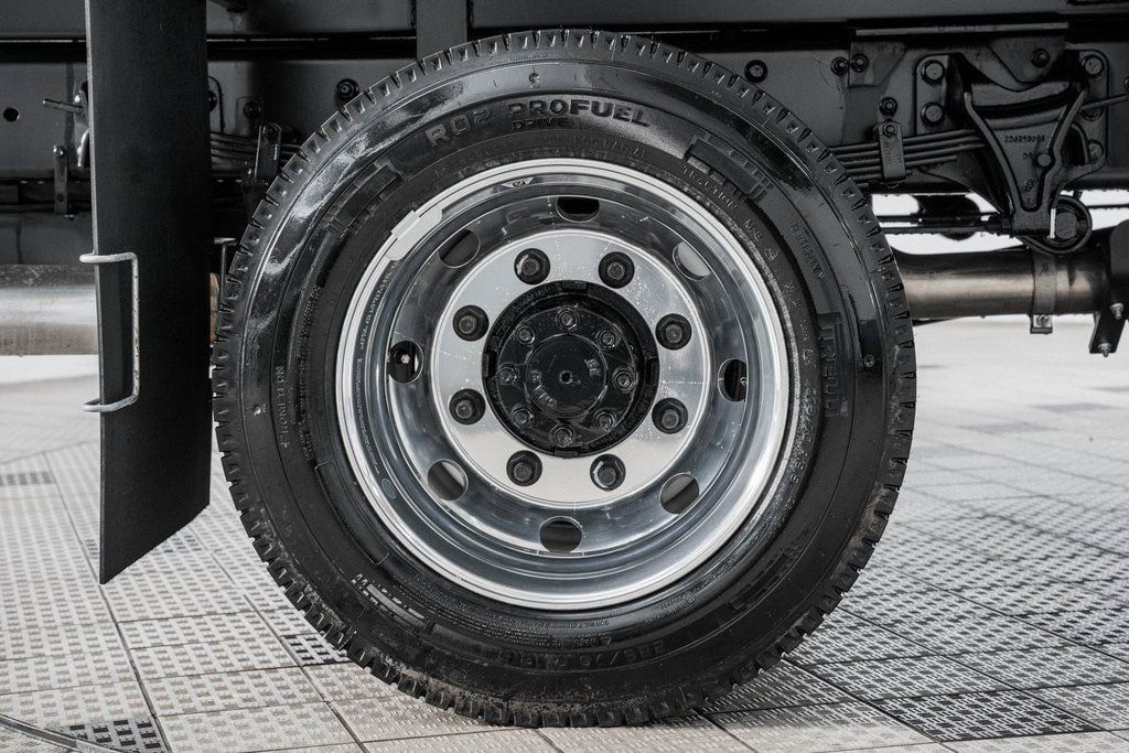 2024 Chevrolet Silverado 5500 HD Work Truck - 22868369 - 23