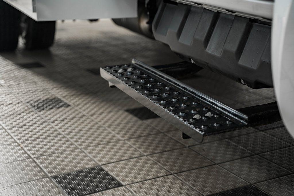 2024 Chevrolet Silverado 5500 HD Work Truck - 22868370 - 16