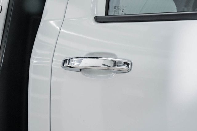 2024 Chevrolet Silverado 5500 HD Work Truck - 22958672 - 18