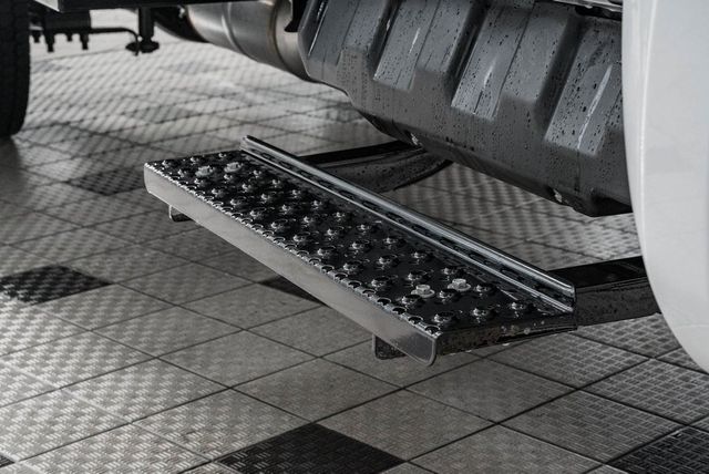 2024 Chevrolet Silverado 5500 HD Work Truck - 22958672 - 20