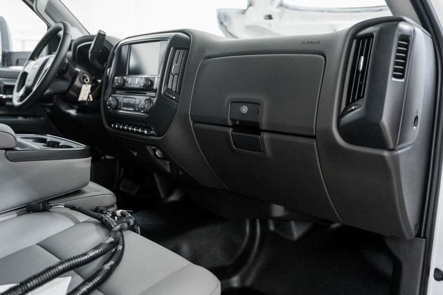 2024 Chevrolet Silverado 5500 HD Work Truck - 22958672 - 28
