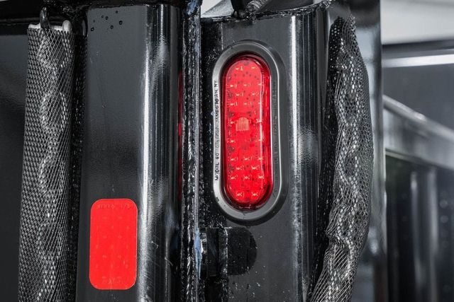 2024 Chevrolet Silverado 5500 HD Work Truck - 22958672 - 8