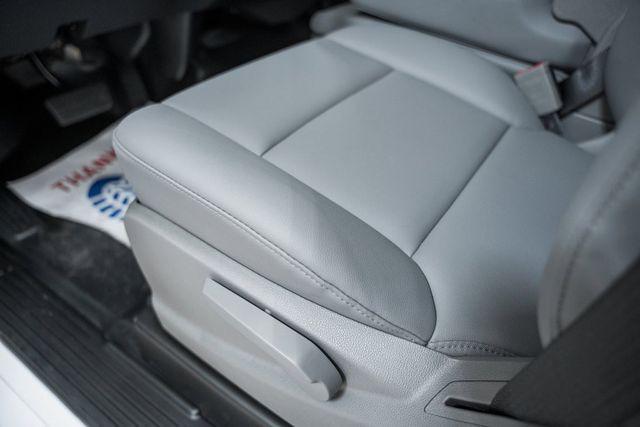 2024 Chevrolet Silverado 5500 HD Work Truck - 22981186 - 39