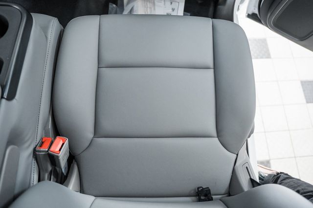 2024 Chevrolet Silverado 5500 HD Work Truck - 22992121 - 35