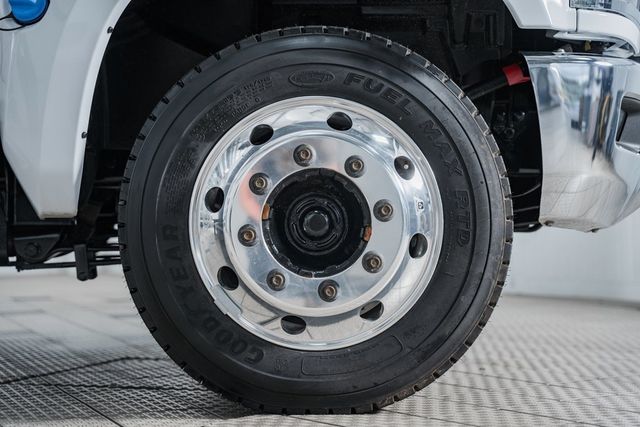 2024 Chevrolet Silverado 5500 HD Work Truck - 22995484 - 16