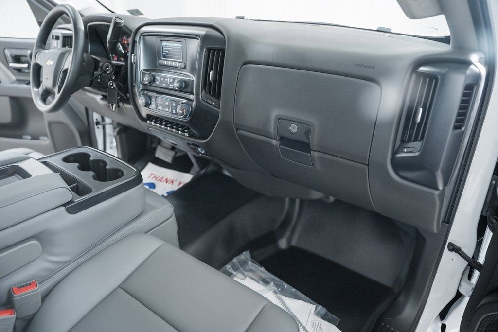 2024 Chevrolet Silverado 5500 HD Work Truck - 22995484 - 28