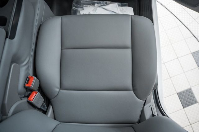 2024 Chevrolet Silverado 5500 HD Work Truck - 22995484 - 37