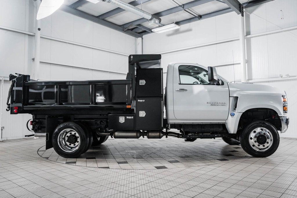 2024 Chevrolet Silverado 5500 HD Work Truck - 22995485 - 2