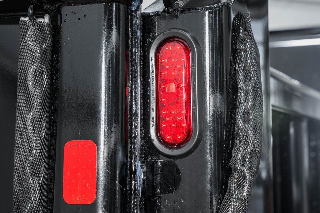 2024 Chevrolet Silverado 5500 HD Work Truck - 22995485 - 8