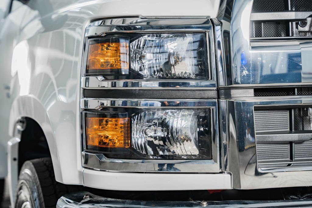 2024 Chevrolet Silverado 5500 HD Work Truck - 22995486 - 9