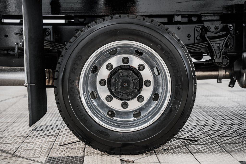 2024 Chevrolet Silverado 5500 HD Work Truck - 22995487 - 15