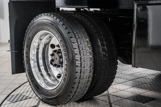 2024 Chevrolet Silverado 5500 HD Work Truck - 22995487 - 16