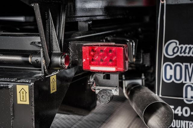 2024 Chevrolet Silverado 5500 HD Work Truck - 22995487 - 18