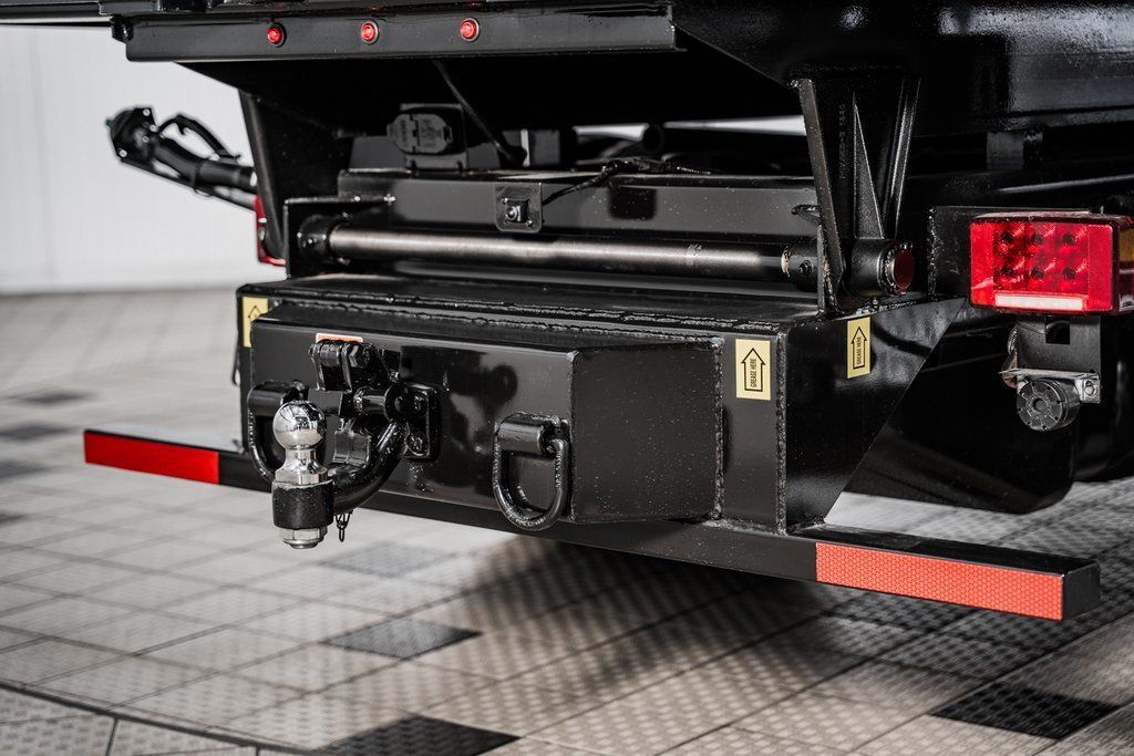 2024 Chevrolet Silverado 5500 HD Work Truck - 22995487 - 19