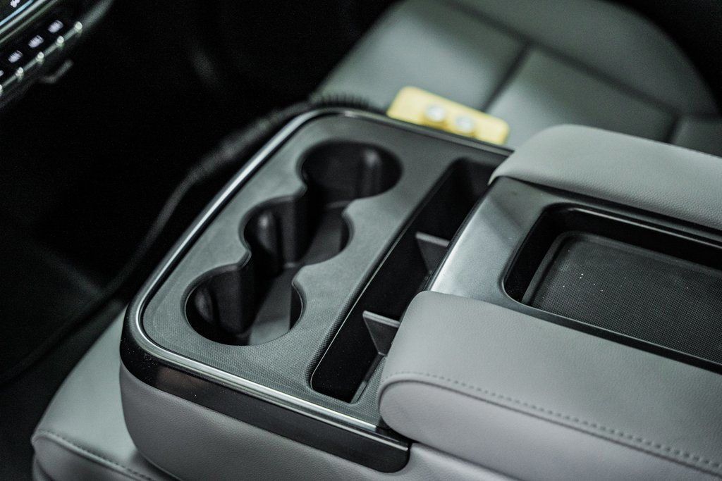 2024 Chevrolet Silverado 5500 HD Work Truck - 22995487 - 34