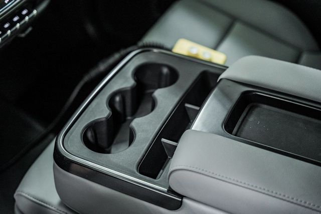 2024 Chevrolet Silverado 5500 HD Work Truck - 22995487 - 34