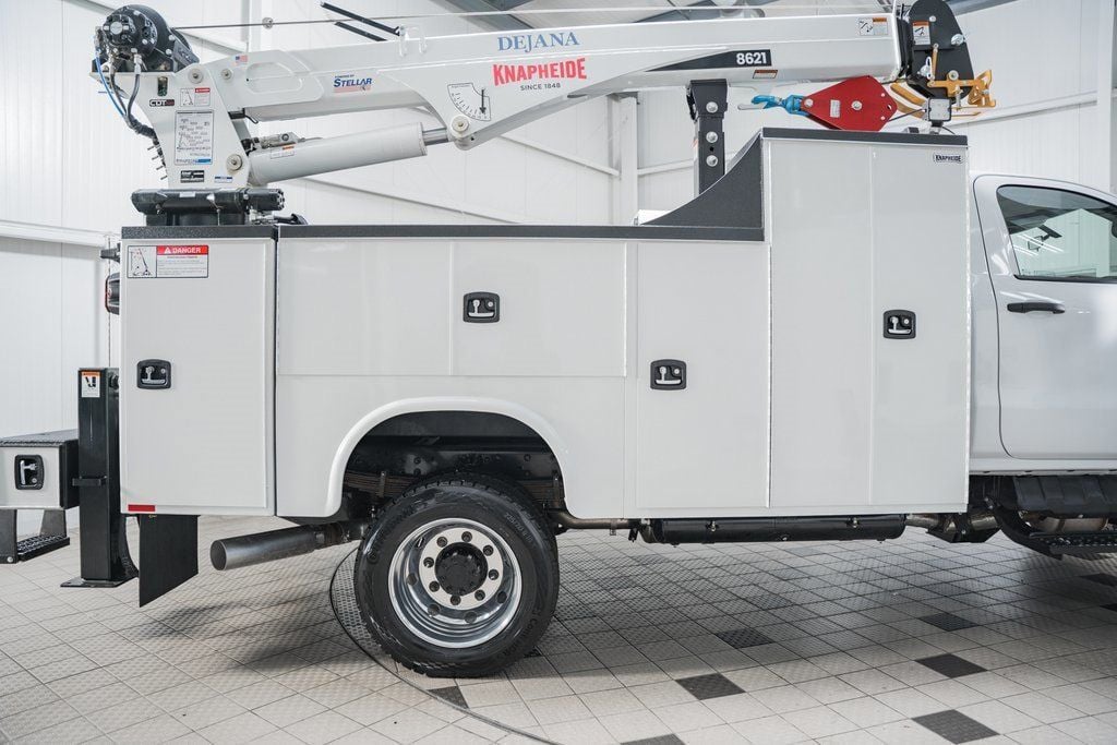 2024 Chevrolet Silverado 6500 HD Work Truck - 22868372 - 15