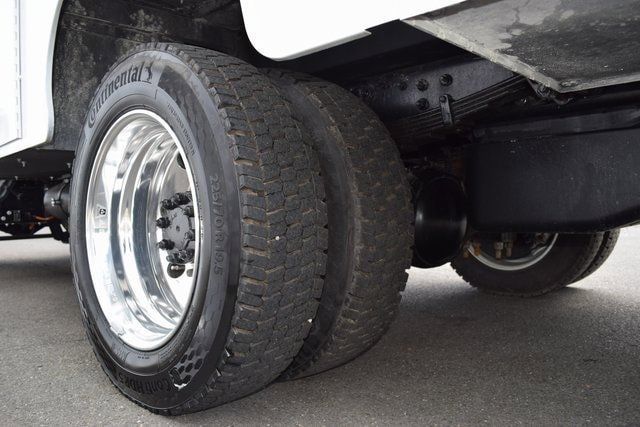2024 Chevrolet Silverado 6500 HD Work Truck - 22868373 - 18