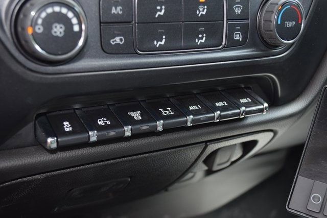 2024 Chevrolet Silverado 6500 HD Work Truck - 22868373 - 25