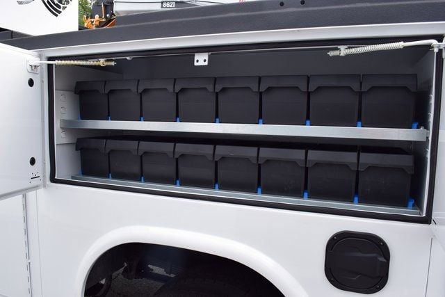 2024 Chevrolet Silverado 6500 HD Work Truck - 22868373 - 44