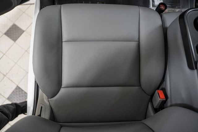 2024 Chevrolet Silverado 6500 HD Work Truck - 22936409 - 34