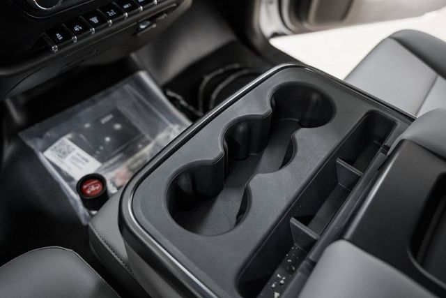 2024 Chevrolet Silverado 6500 HD Work Truck - 22940412 - 31