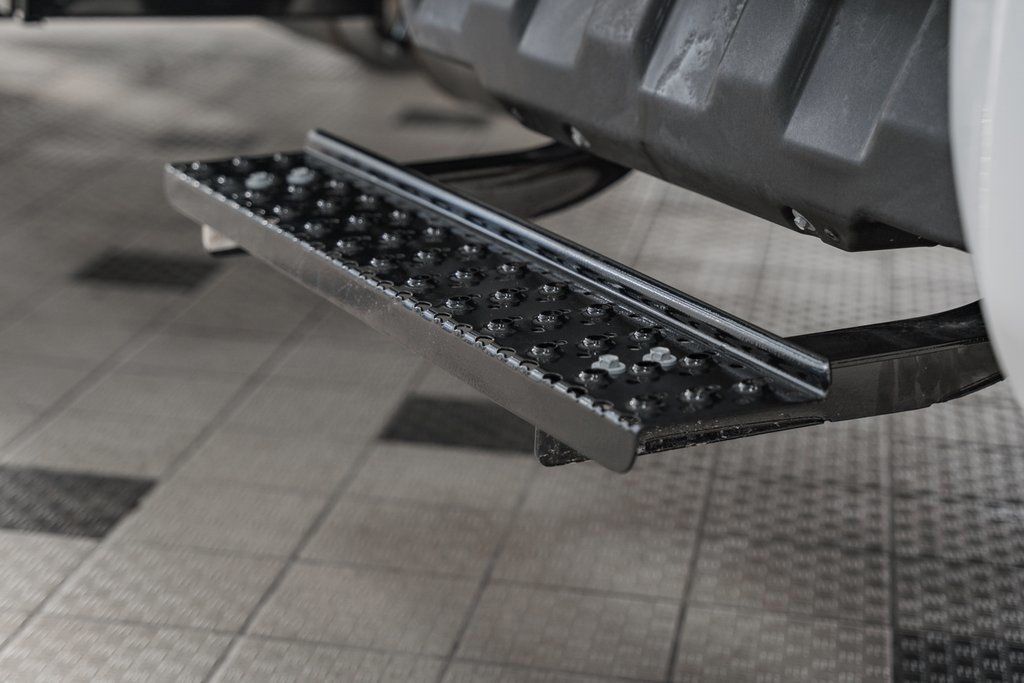 2024 Chevrolet Silverado 6500 HD Work Truck - 22953785 - 16