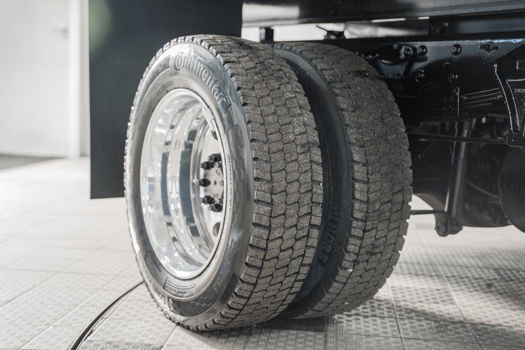 2024 Chevrolet Silverado 6500 HD Work Truck - 22953785 - 22