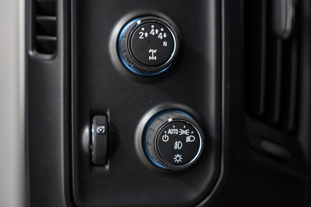 2024 Chevrolet Silverado 6500 HD Work Truck - 22953785 - 39