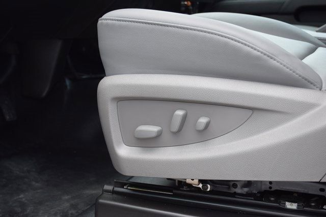 2024 Chevrolet Silverado 6500 HD Work Truck - 22954392 - 33